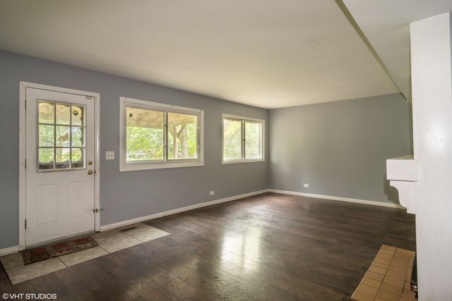 101 SPRINGHILL Drive, Bolingbrook, IL 60440