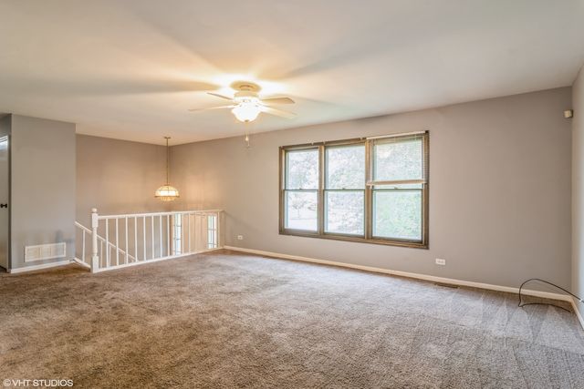 101 SPRINGHILL Drive, Bolingbrook, IL 60440