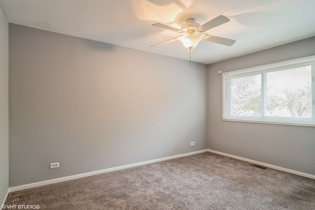 101 SPRINGHILL Drive, Bolingbrook, IL 60440