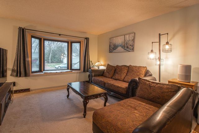 401 Trilane Drive, Young America, MN 55397