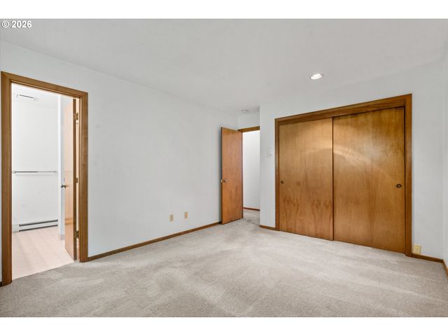 313 CERVANTES, Lake Oswego, OR 97035