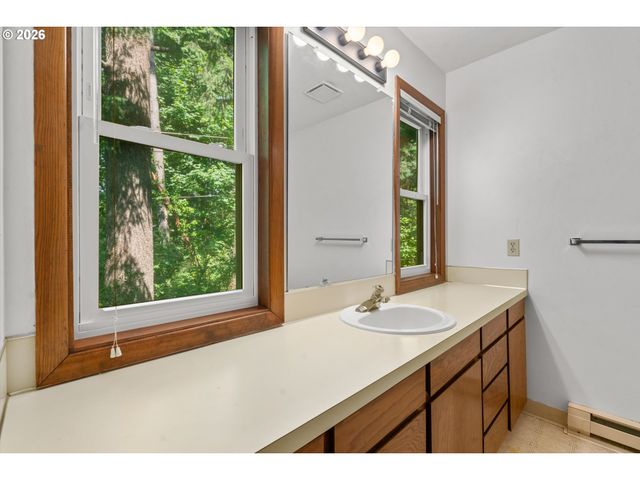 313 CERVANTES, Lake Oswego, OR 97035