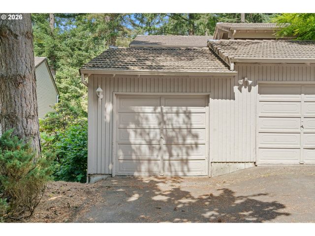 313 CERVANTES, Lake Oswego, OR 97035