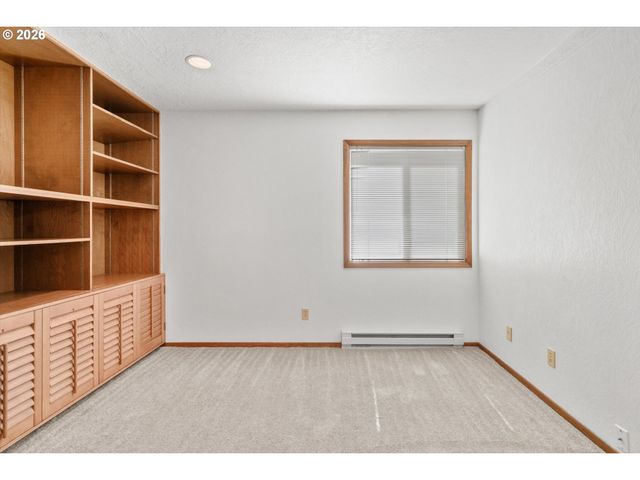 313 CERVANTES, Lake Oswego, OR 97035