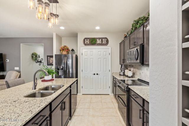 25928 W VISTA NORTH Drive, Buckeye, AZ 85396