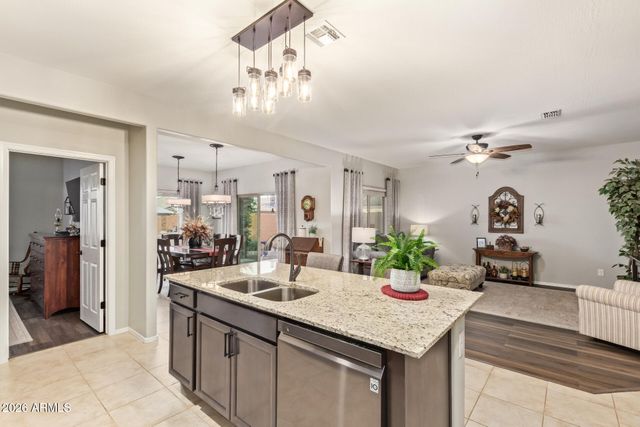 25928 W VISTA NORTH Drive, Buckeye, AZ 85396