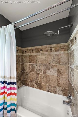 3615 Rockingham Road, Royal Oak, MI 48073