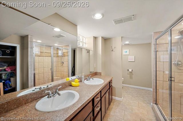3615 Rockingham Road, Royal Oak, MI 48073
