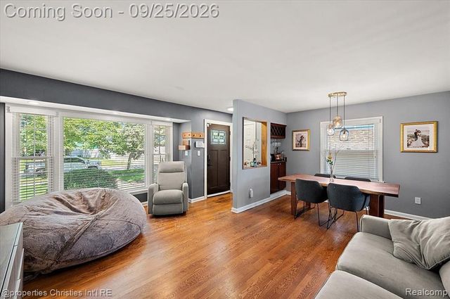 3615 Rockingham Road, Royal Oak, MI 48073