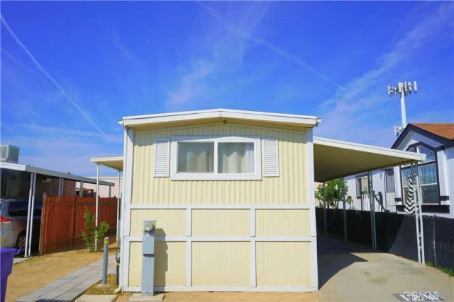 17255 Valley Blvd Sp 12W, Fontana, CA 92335