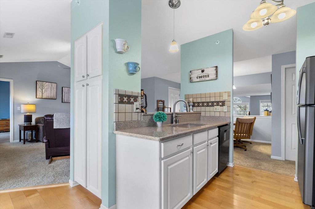 property-img