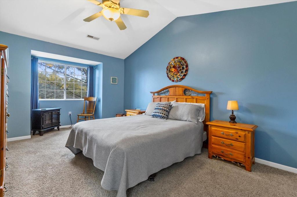 property-img