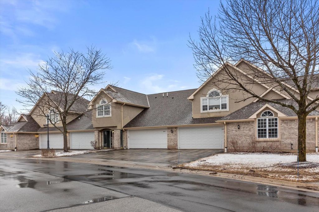 property-img