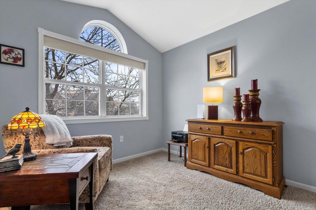 property-img