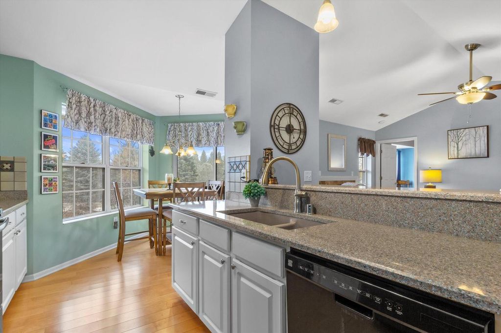 property-img