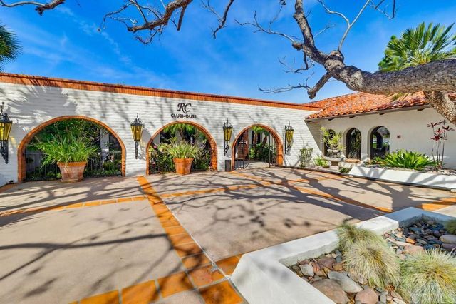 5229 Don Valdez Drive, Carlsbad, CA 92010