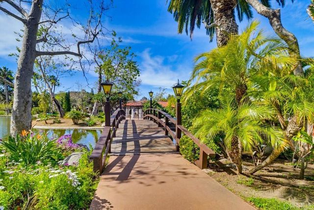 5229 Don Valdez Drive, Carlsbad, CA 92010