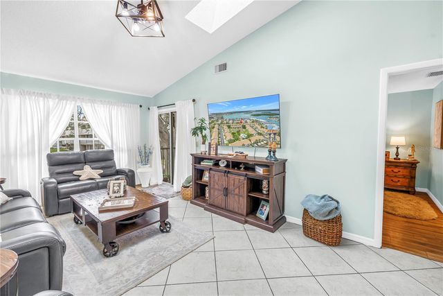 228 SUN VISTA COURT N 70, Treasure Island, FL 33706