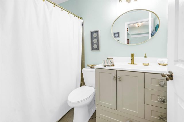 228 SUN VISTA COURT N 70, Treasure Island, FL 33706