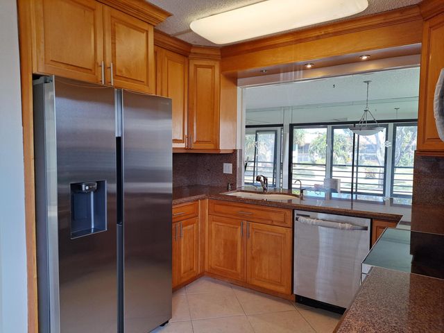 5500 Fairway Park Drive 204, Boynton Beach, FL 33437