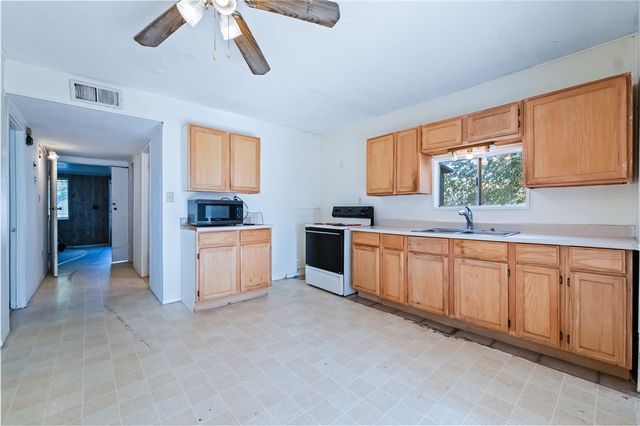 3736 E Canary Lane, Kingman, AZ 86409