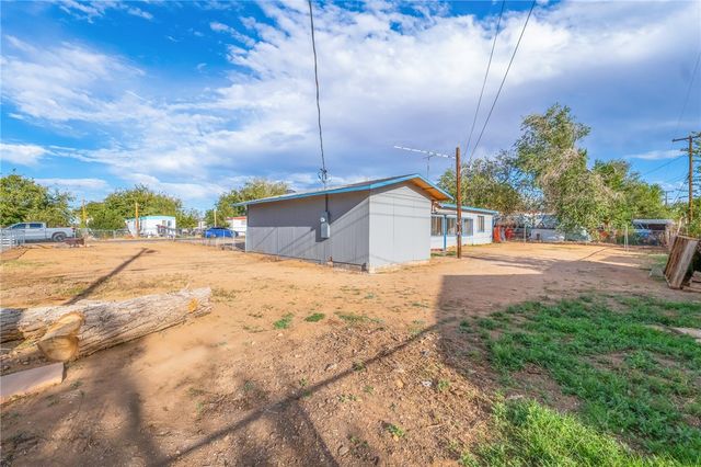 3736 E Canary Lane, Kingman, AZ 86409
