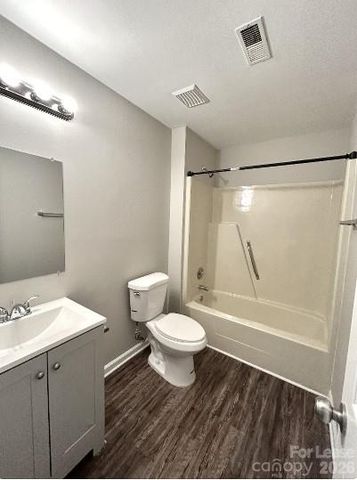 6530 Pineburr Road, Charlotte, NC 28211