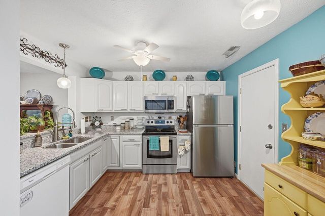 1836 Cliffview Lane, Florence, KY 41042