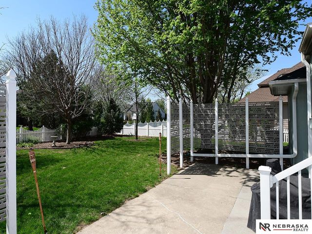 20911 Hampton Circle, Gretna, NE 68028