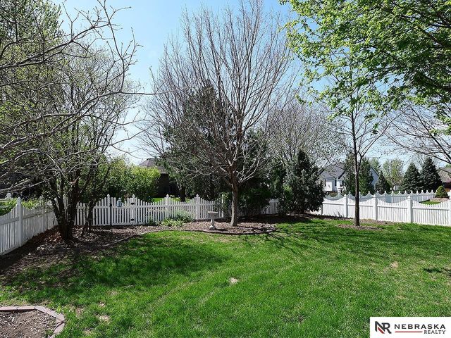 20911 Hampton Circle, Gretna, NE 68028
