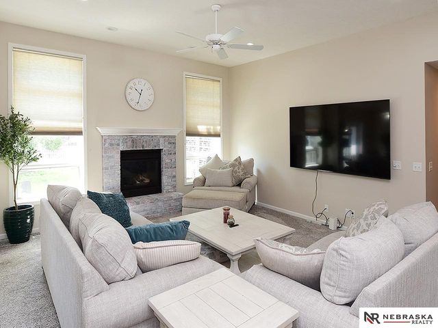 20911 Hampton Circle, Gretna, NE 68028