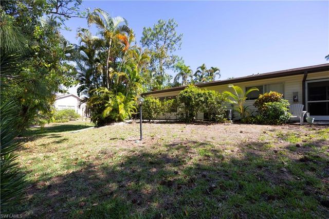 1031 Pine Isle LN 1031, Naples, FL 34112