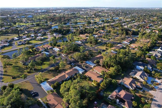 1031 Pine Isle LN 1031, Naples, FL 34112