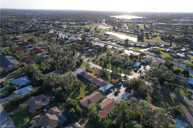 1031 Pine Isle LN 1031, Naples, FL 34112