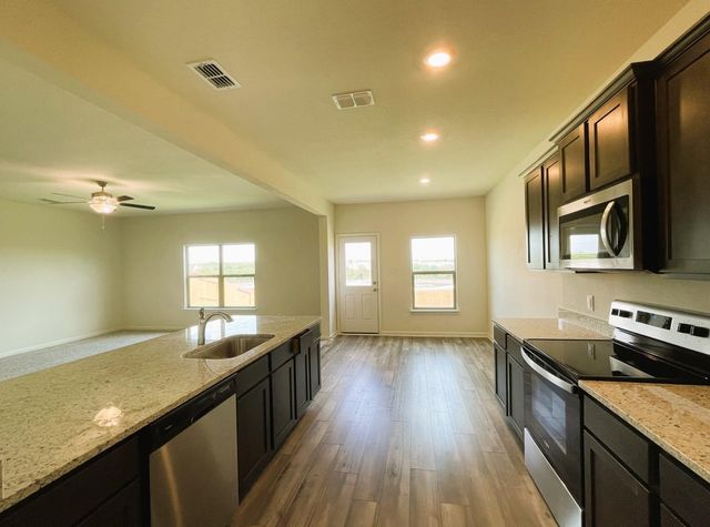189 Switchback Hill Road, Newark, TX 76071