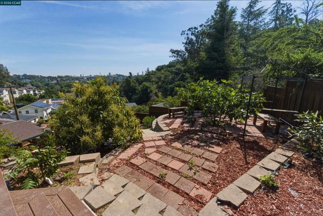 60 Arreba St, Martinez, CA 94553