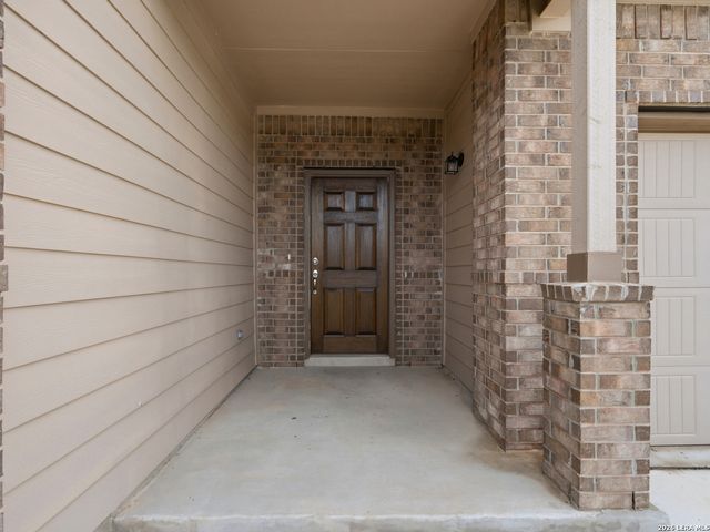 132 RENO TRL, Floresville, TX 78114