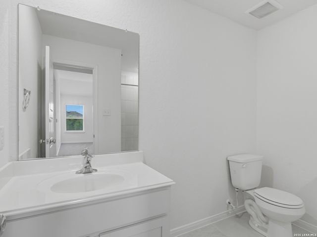 132 RENO TRL, Floresville, TX 78114