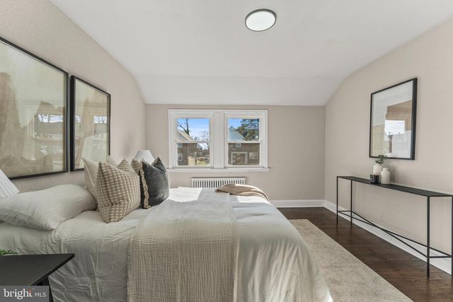 1324 CROFTON RD, Baltimore, MD 21239