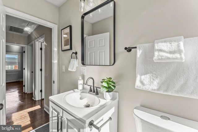 1324 CROFTON RD, Baltimore, MD 21239