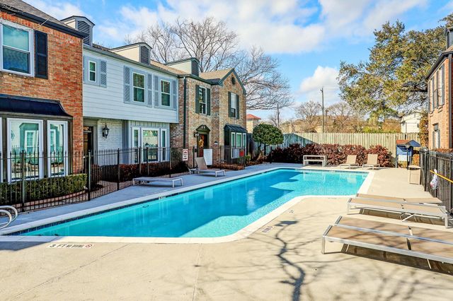 3776 Lake Street, Houston, TX 77098