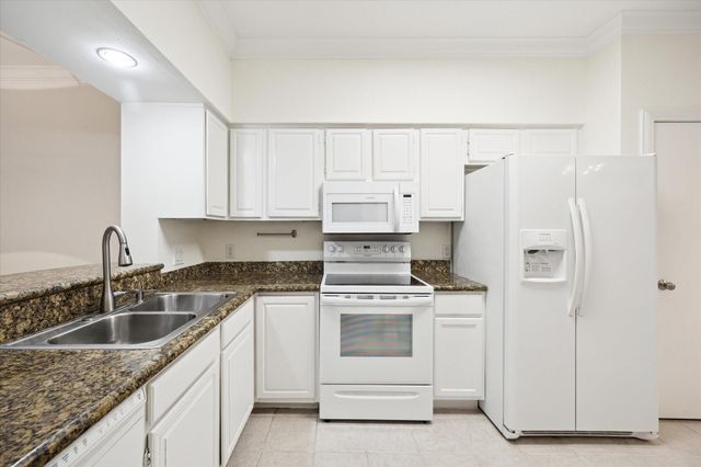 3776 Lake Street, Houston, TX 77098