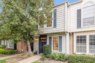 3776 Lake Street, Houston, TX 77098