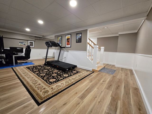 8 Park Ln, Harvard, MA 01451