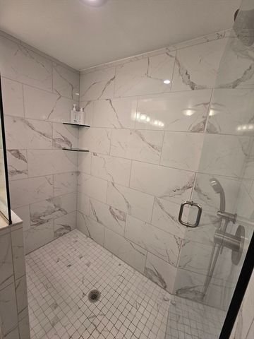 8 Park Ln, Harvard, MA 01451