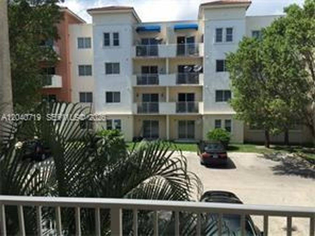 11050 SW 196th St 303, Cutler Bay, FL 33157
