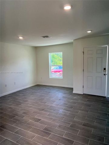 2613 62nd Street W, Lehigh Acres, FL 33971
