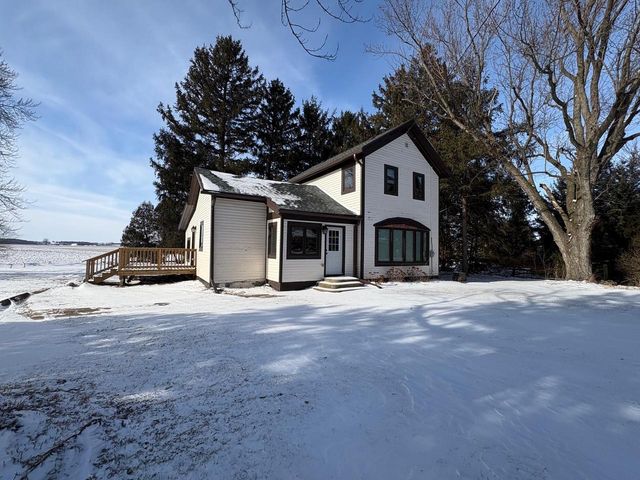N6267 County Road P, Delavan, WI 53115
