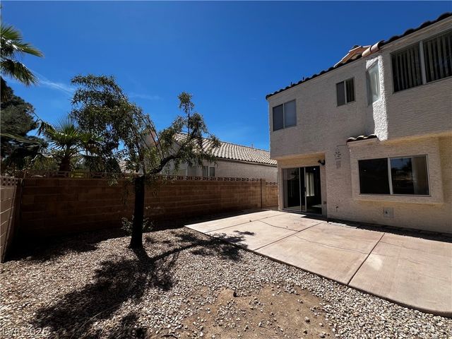 2432 Sage Pointe Circle, Las Vegas, NV 89128