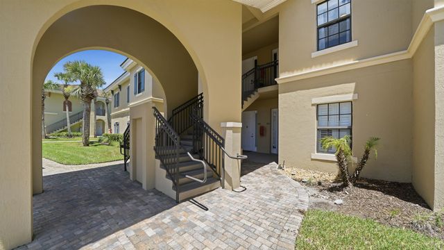 305 Via Castilla 203, St Augustine, FL 32095